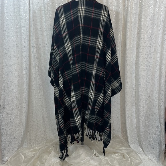 Plaid Sweater Shawl/Poncho - Picture 2 of 4